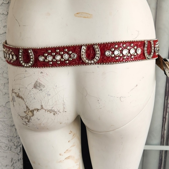 Red Rhinestone Belt‎ with  Horseshoe  Rhinestone - Picture 4 of 7